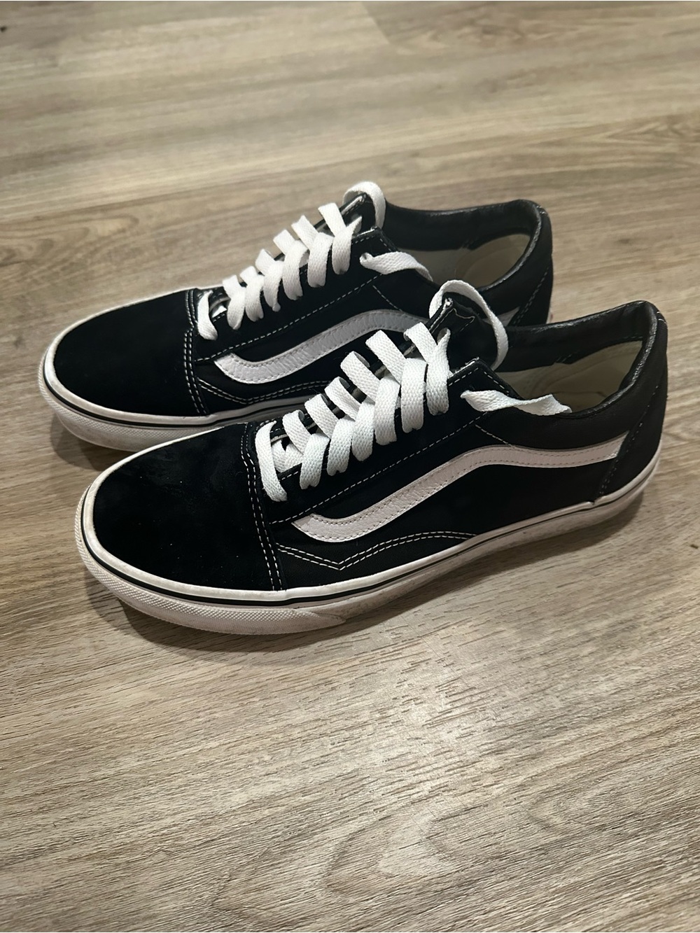 Vans Black and White Old Skool Lace-Up Sneakers - unisex